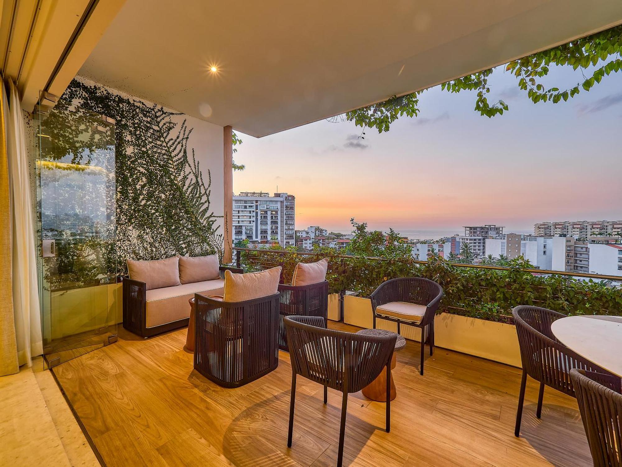 Maxwell Residences Romantic Zone Puerto Vallarta Exterior photo